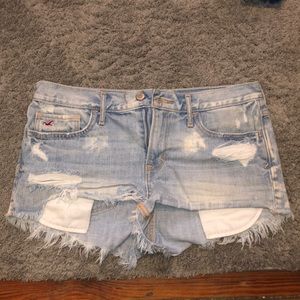 hollister destressed denim shorts size 9